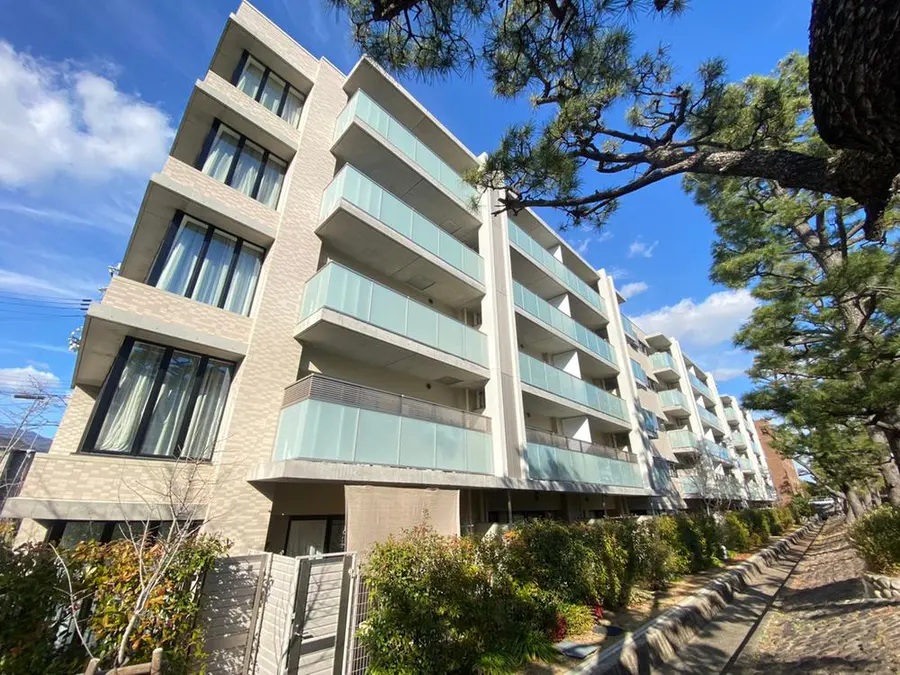 Condo in Ashiya