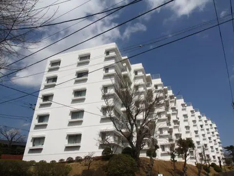 Condo in Atami, view 2