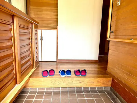 House in Chiba City, view 3