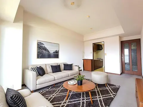Condo in Chiba City, view 2