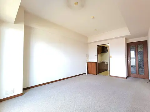Condo in Chiba City, view 3