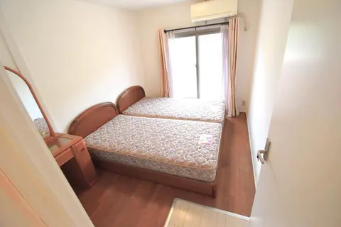 Condo in Chiba City, view 3