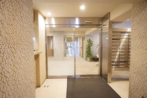 Condo in Chiyoda, view 2