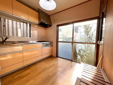 House in Funabashi, view 3