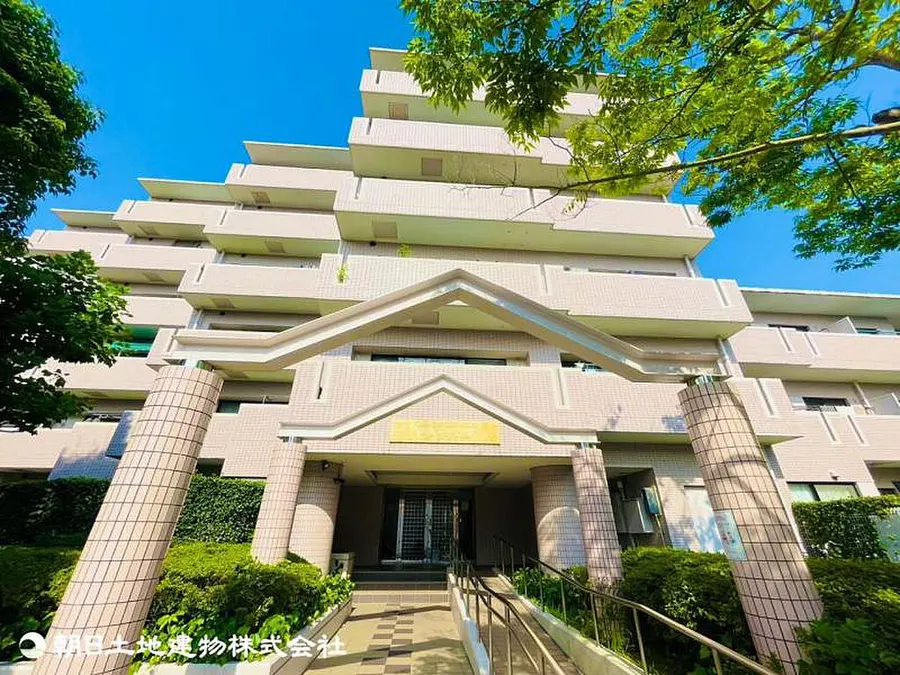 Condo in Hayama