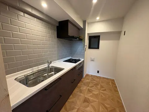 Condo in Hayama, view 4