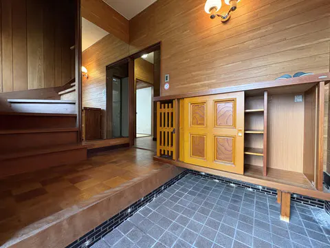 House in Iwakuni, view 3