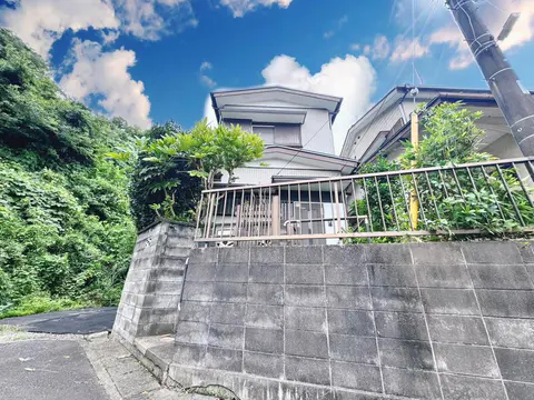 House in Kamakura, view 2
