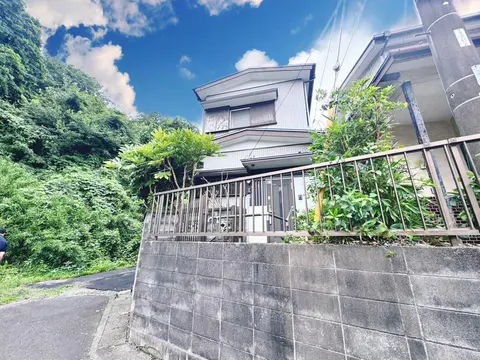 House in Kamakura, view 3
