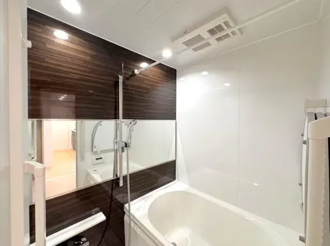 Condo in Kawasaki, view 2