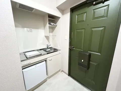 Condo in Minato, view 3