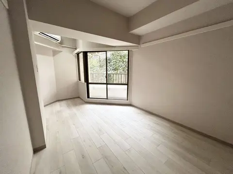 Condo in Minato, view 4
