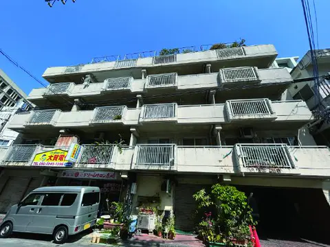 Condo in Naha, view 2
