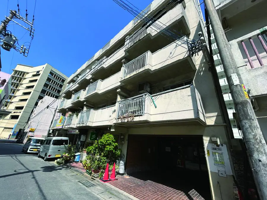Condo in Naha