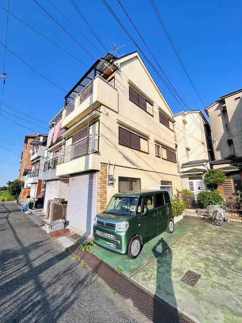 House in Osaka City, view 3