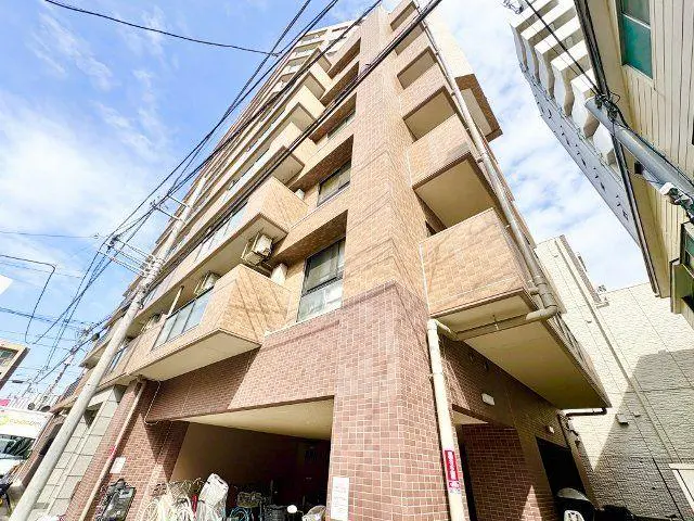 Condo in Ota