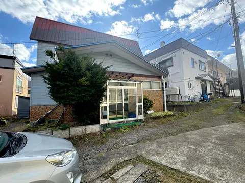 House in Otaru, view 2