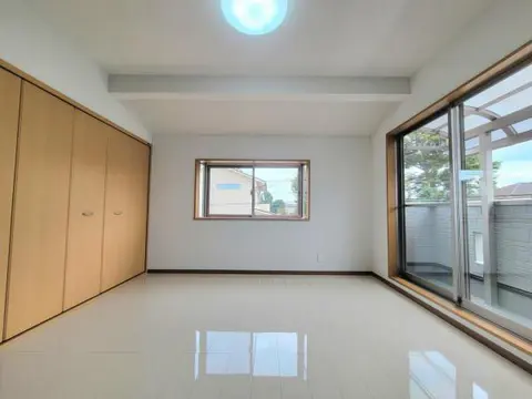 House in Chiba City, view 2