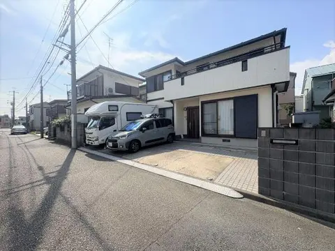 House in Sagamihara, view 3