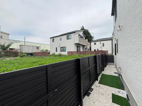 House in Setagaya, view 2