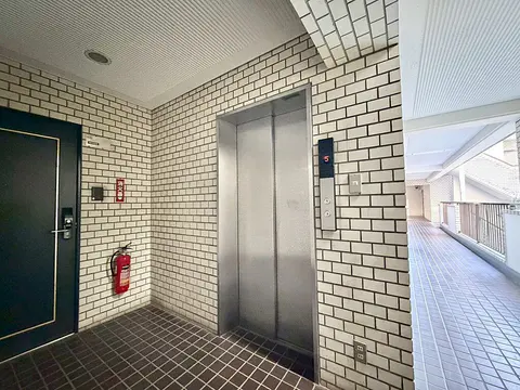 Condo in Shibuya, view 2
