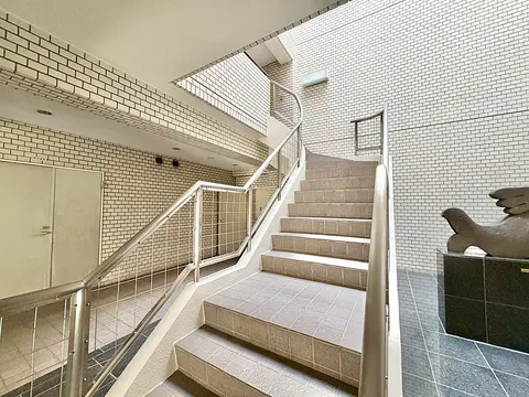 Condo in Shibuya, view 3