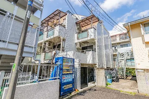 Condo in Suginami, view 2
