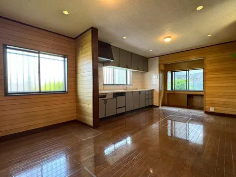 House in Yokohama, view 3