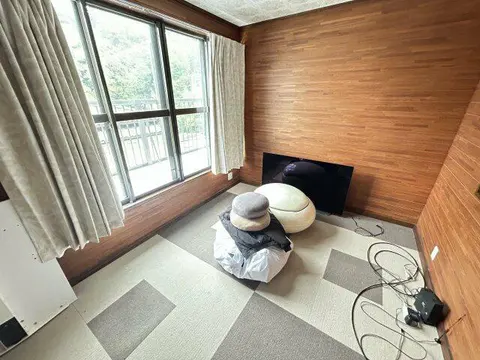 House in Yokosuka, view 3