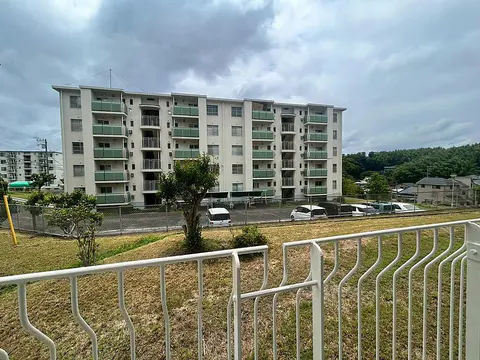 Condo in Yokosuka, view 2