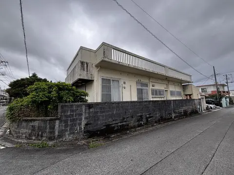 House in Yomitan, view 2