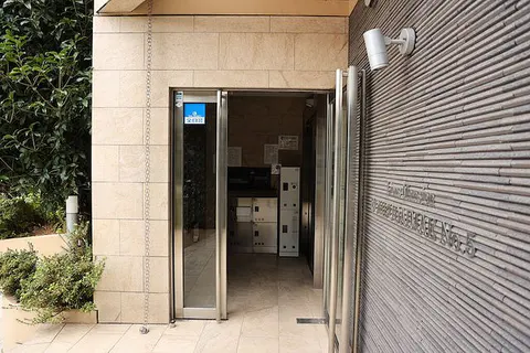 Condo in Zama, view 3