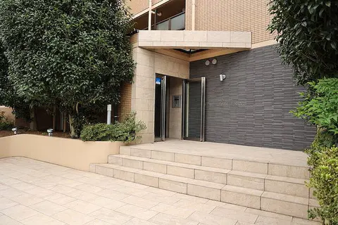Condo in Zama, view 4
