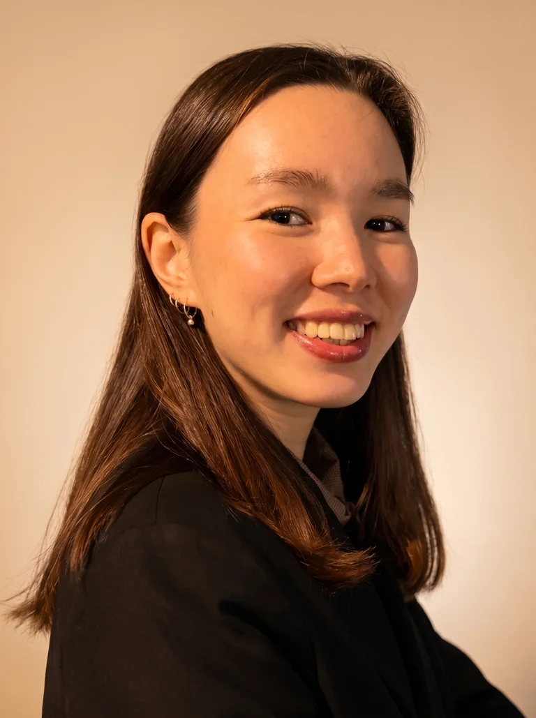 Emily from the AkiyaHub advisory team