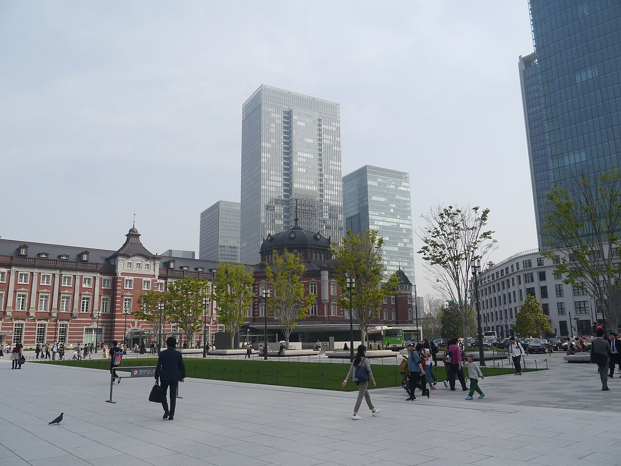 Tokyo Station red brick building and the Marunouchi plaza