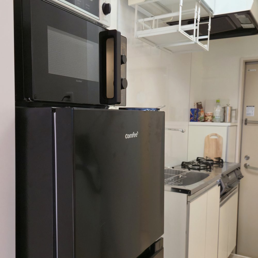 Kitchen appliances inside JT Terrace House Yazaike #101